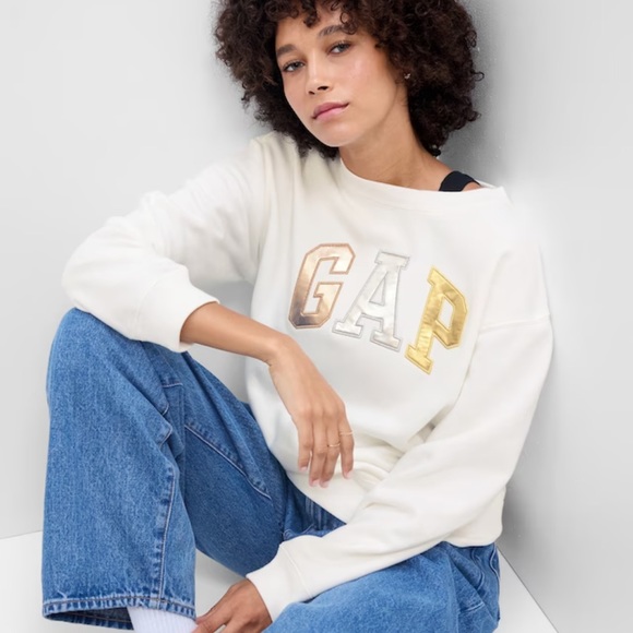 NWT Gap Logo Sweatshirt Color: Metallic - Picture 1 of 4
